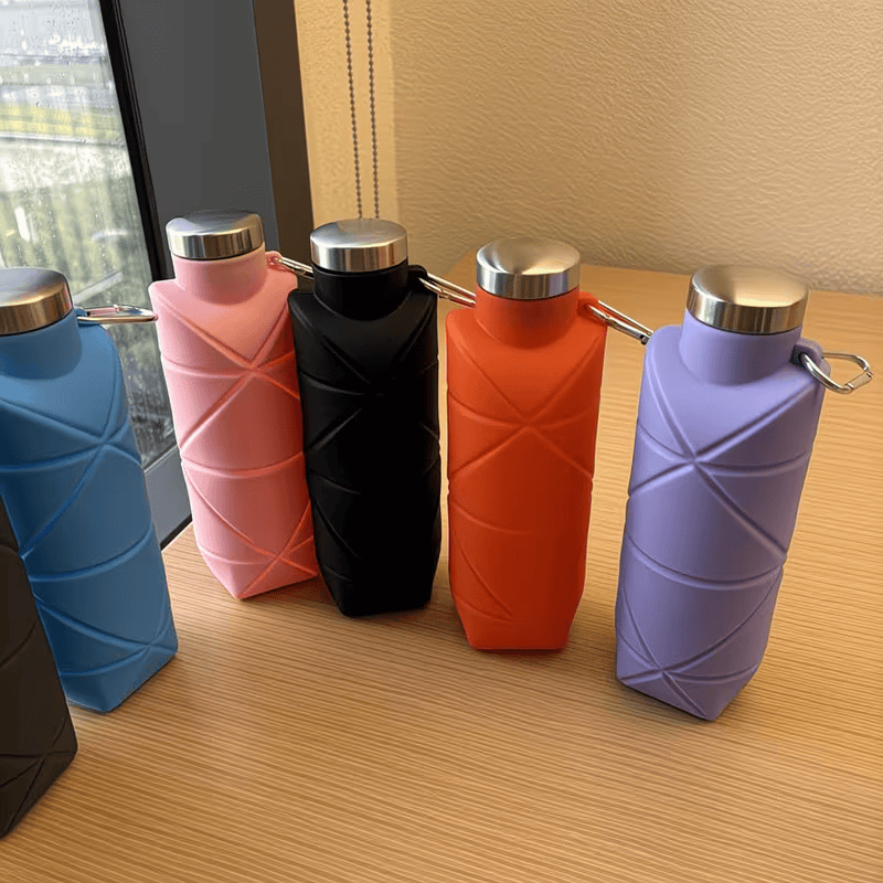 700ML Diamond-Shaped Water Bottle with Collapsible Silicone Cup in random color
